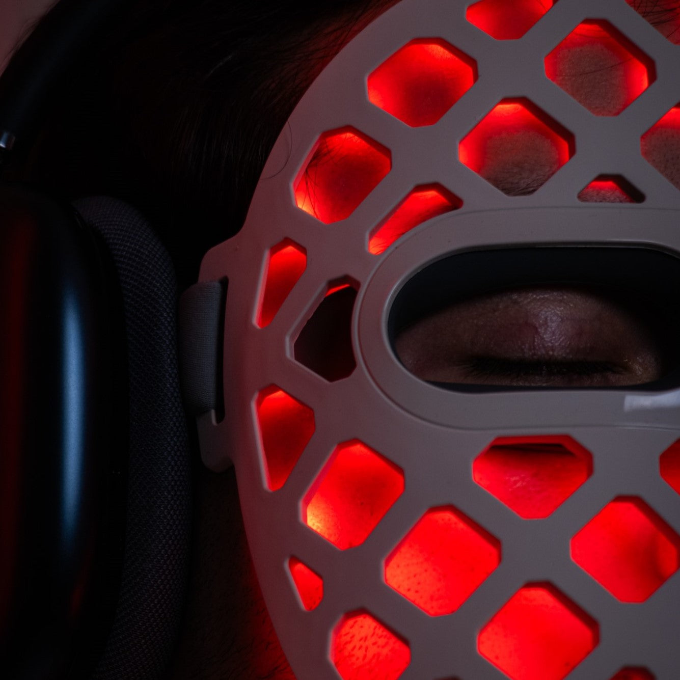 Mascara Terapia de Luz Vermelha TheraFactor TheraLUMI FaceMesh Red Light Mask Profissional Clinico